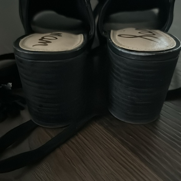 Suede Sam Edelman Sandals with Tassels - Picture 7 of 8